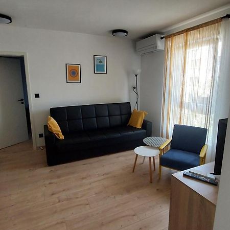 Cute Apartment Marla Art Close To Center Pula Luaran gambar