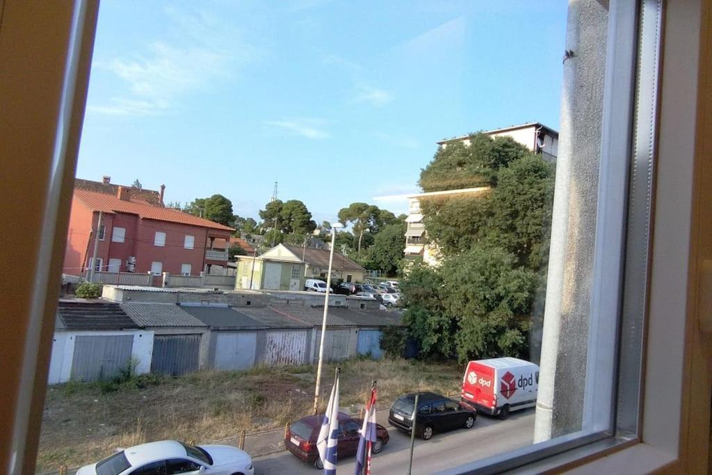 Cute Apartment Marla Art Close To Center Pula Luaran gambar
