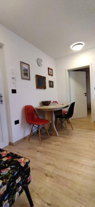Cute Apartment Marla Art Close To Center Pula Luaran gambar